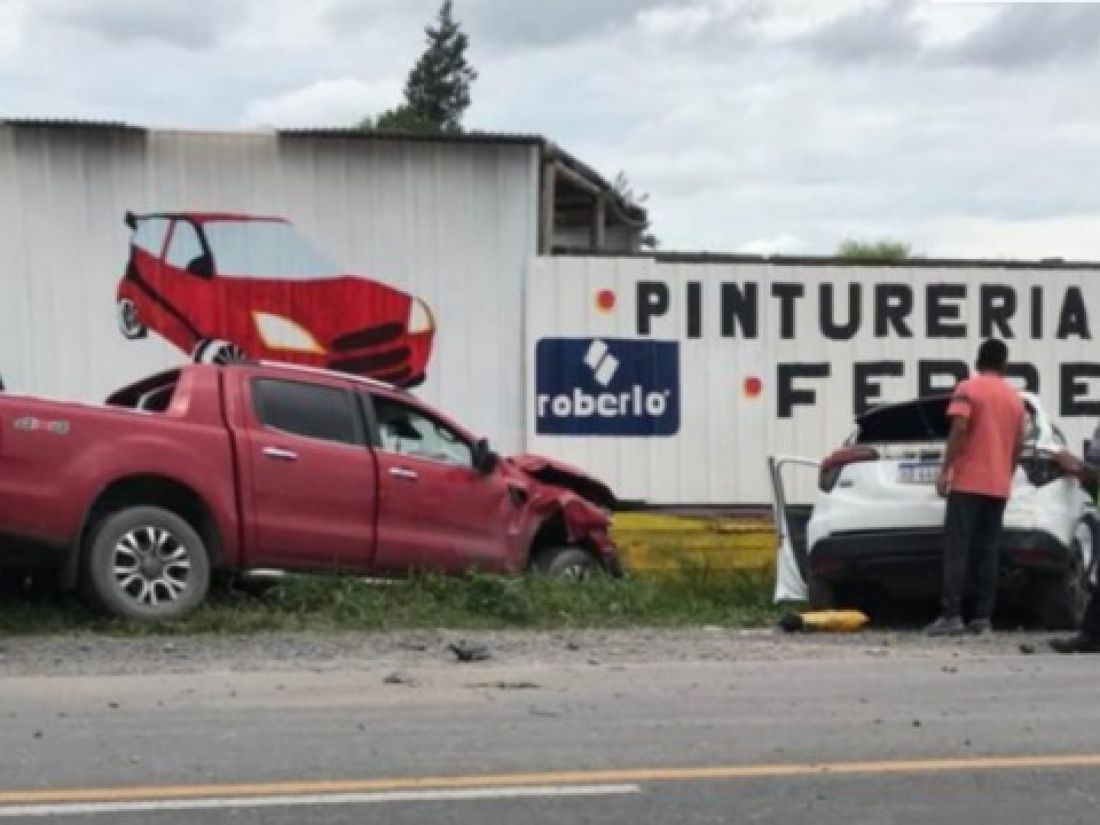 Ruta 51: una mujer perdió la vida tras un choque entre dos camionetas